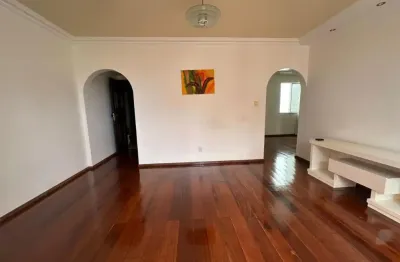 Apartamento amplo de 3/4 com 2 salas, na pituba, andar alto