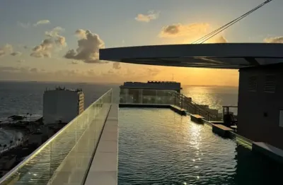 Maravilhoso apartamento de 1/4 sala, finamente decorado na barra