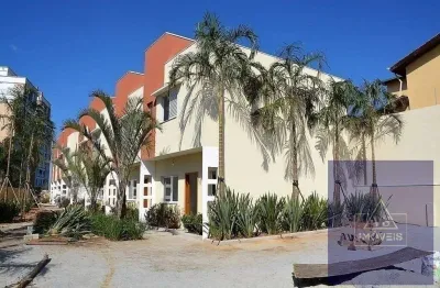Sobrado com 03 dormitórios - villagio itapety - vila oliveira