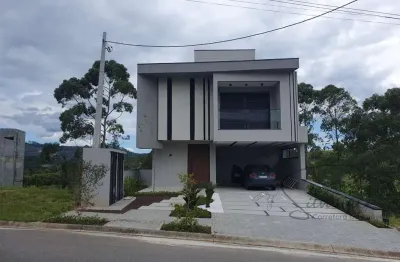 Casa mobiliada com piscina e vista para a reserva no aruã brisas  3 suítes e 332,60m² cidade parquelandia mogi das cruzes / sp