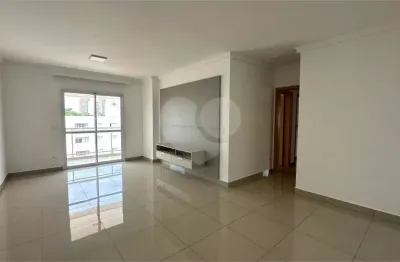 Apartamento com 3 quartos para alugar na Cidade Alta, Piracicaba 