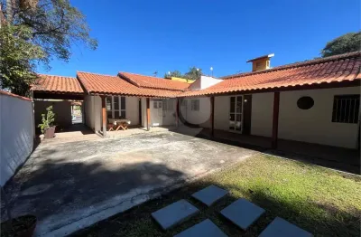 Casa com 3 quartos à venda no Centro, Águas de São Pedro 