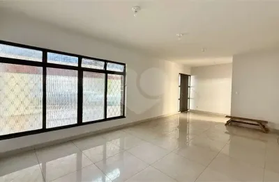 Casa com 3 quartos para alugar no Centro, Piracicaba 