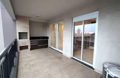 Apartamento com 3 quartos para alugar na Cidade Alta, Piracicaba 