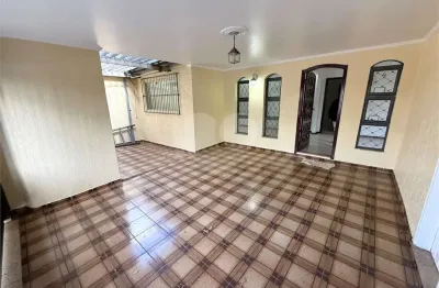 Casa com 3 quartos para alugar no Jardim Elite, Piracicaba 