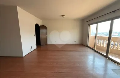 Apartamento com 3 quartos para alugar no Centro, Piracicaba 