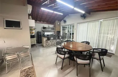 Casa com 3 quartos à venda na Cidade Alta, Piracicaba 