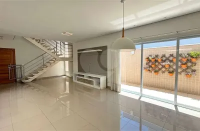 Casa em condomínio fechado com 3 quartos para alugar no Pompéia, Piracicaba 