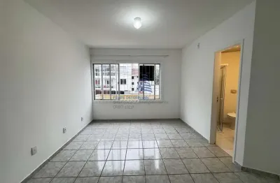 Kitnet em frente à ufsc, com 1 vaga de garagem coberta, carvoeira, florianópolis/sc