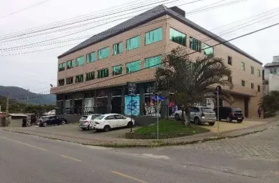 Apartamento de 1 dormitório, dividido em 2 ambientes, com 1 vaga rotativa, escritura pública