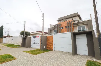 Sobrado com alto padrão de acabamento e amplo quintal localizado mercês / bom retiro