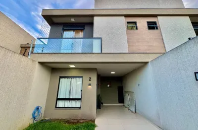 Sobrado semi mobiliado acabamento alto padrão no bairro boqueirão