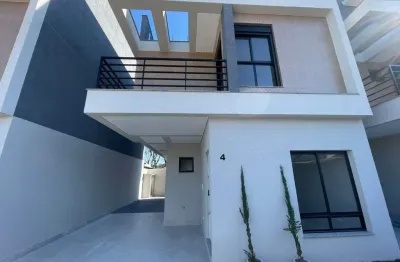 Sobrado em condomínio novo e pronto para morar bairro bacacheri