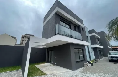 Sobrado em condomínio no bairro uberaba  - excelente acabamento, pronto para morar