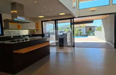 Casa Térrea Alto Padrão em Campinas: 350 m² no Ville Sainte Hélène, 4 suítes e lazer completo