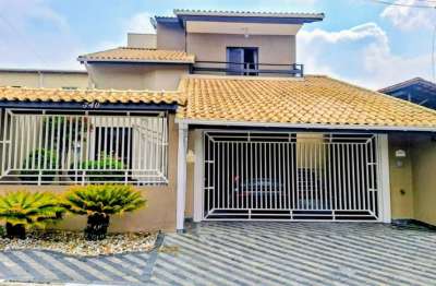 Sobrado para Venda em Ribeirão Pires, Centro de Ouro Fino Paulista, 3 dormitórios, 1 suíte, 4 banheiros, 2 vagas