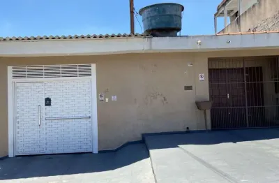 Casa para Venda em Poá, Jardim Santa Helena, 3 dormitórios, 2 banheiros, 2 vagas