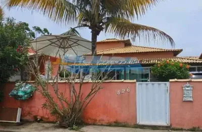 Casa em condomínio fechado com 3 quartos à venda na estrada deodoro de azevedo, ogiva, cabo frio, 133 m2 por r$ 550.000