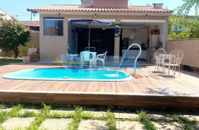 Casa em condomínio fechado com 2 quartos à venda na avenida caminho de búzios, caminho de búzios, cabo frio, 174 m2 por r$ 475.000