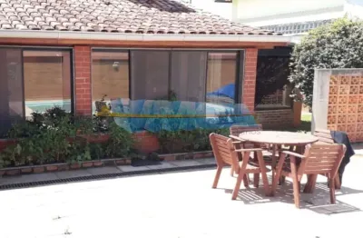 Casa em condomínio fechado com 2 quartos à venda na rua das camélias, caminho de búzios, cabo frio, 55 m2 por r$ 350.000