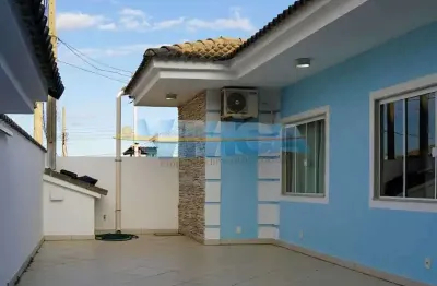 Casa em condomínio fechado com 4 quartos à venda na estrada deodoro de azevedo, ogiva, cabo frio, 214 m2 por r$ 850.000