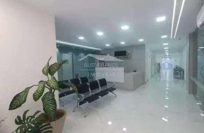 Sala comercial com 9 salas à venda na Rua Regina, Senador Vasconcelos, Rio de Janeiro