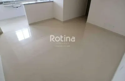 Ótimo apto, com localização privilegiada no bairro pampulha, com elevador. 2quartos, 1suíte.