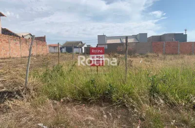Ótimo terreno, plano, sol da manhã, localização privilegiada no loteamento new golden ville.