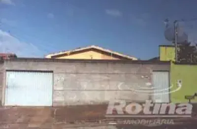 Casa à venda, 6 quartos, dona zulmira - uberlândia/mg - rotina imobiliária