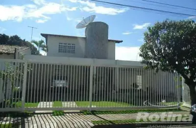 Casa à venda, 4 quartos, umuarama - uberlândia/mg - rotina imobiliária