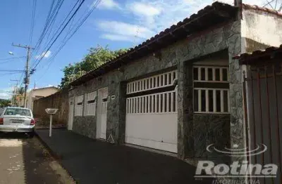 Casa à venda, 3 quartos, jardim brasília - uberlândia/mg - rotina imobiliária