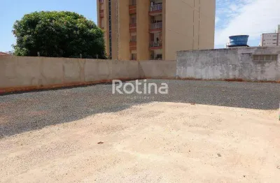 Excelente área comercial no bairro martins/osvaldo.