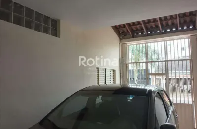 Casa à venda, 3 quartos, saraiva - uberlândia/mg - rotina imobiliária
