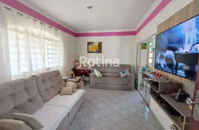 Casa à venda, 3 quartos, segismundo pereira - uberlândia/mg - rotina imobiliária