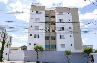 Lindo apartamento de 3 quartos e 1 suíte, com 80 m² perto do praia clube