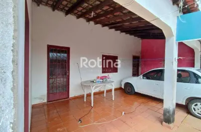 Casa à venda, 3 quartos, custódio pereira - uberlândia/mg - rotina imobiliária