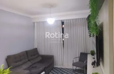 Apartamento com 3 quartos à venda na Rua Caule, --, Granada, Uberlândia