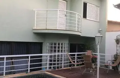 Casa com 5 quartos à venda na Rua Regina Moraes, --, Santa Luzia, Uberlândia