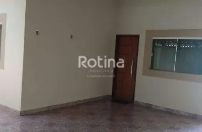 Casa com 3 quartos à venda na Rua do Torneiro, --, Jardim das Palmeiras, Uberlândia