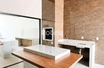 Casa à venda, 3 quartos, novo mundo - uberlândia/mg - rotina imobiliária