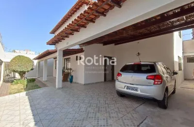 Casa à venda, 4 quartos, santa mônica - uberlândia/mg - rotina imobiliária