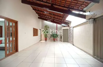 Casa à venda, 5 quartos, pampulha - uberlândia/mg - rotina imobiliária
