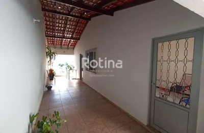 Casa à venda, 3 quartos, alto umuarama - uberlândia/mg - rotina imobiliária