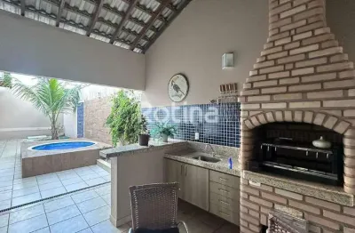 Casa à venda, 4 quartos, jardim karaíba - uberlândia/mg - rotina imobiliária