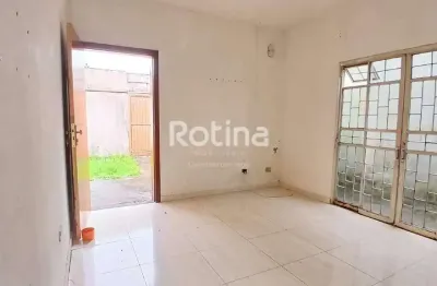 Casa à venda, 6 quartos, alto umuarama - uberlândia/mg - rotina imobiliária