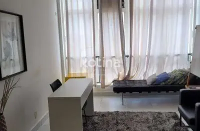 Sala comercial à venda na Avenida Floriano Peixoto, --, Centro, Uberlândia