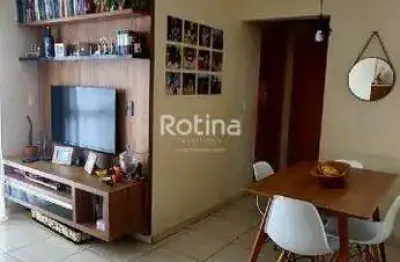 Apartamento com 2 quartos à venda na Rua Cleusa Arli Alves, --, Alto Umuarama, Uberlândia