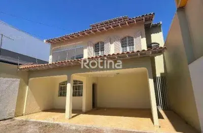 Casa à venda, 4 quartos, Nossa Senhora Aparecida - Uberlândia/MG - Rotina Imobiliária