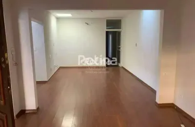 Casa à venda, 3 quartos, nossa senhora aparecida - uberlândia/mg - rotina imobiliária
