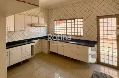 Casa à venda, 3 quartos, jardim karaíba - uberlândia/mg - rotina imobiliária